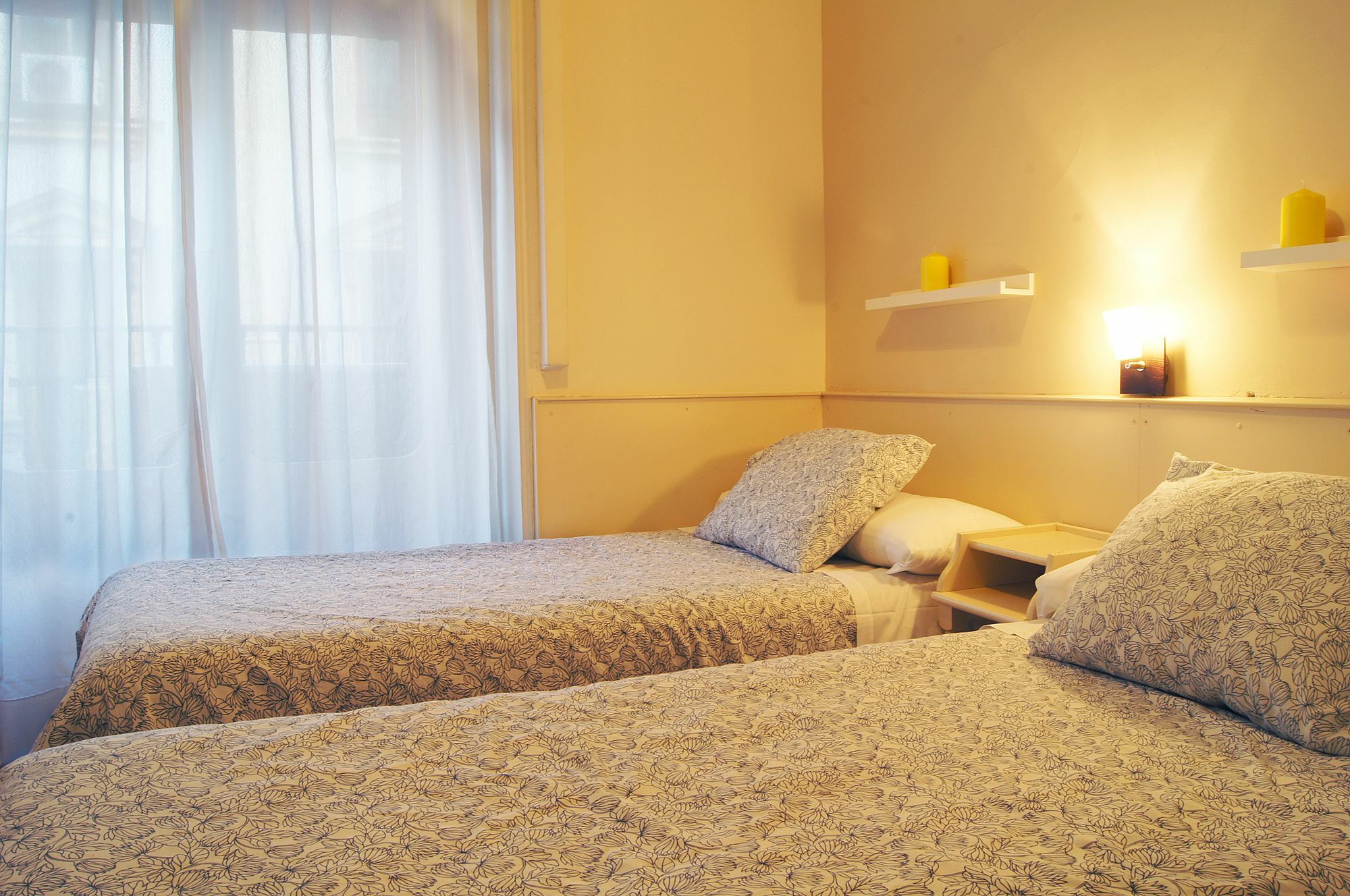 Hostal Alistana Madrid Eksteriør bilde