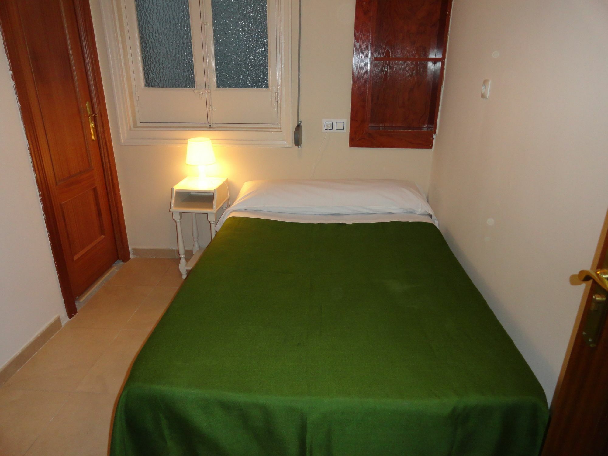 Hostal Alistana Madrid Eksteriør bilde