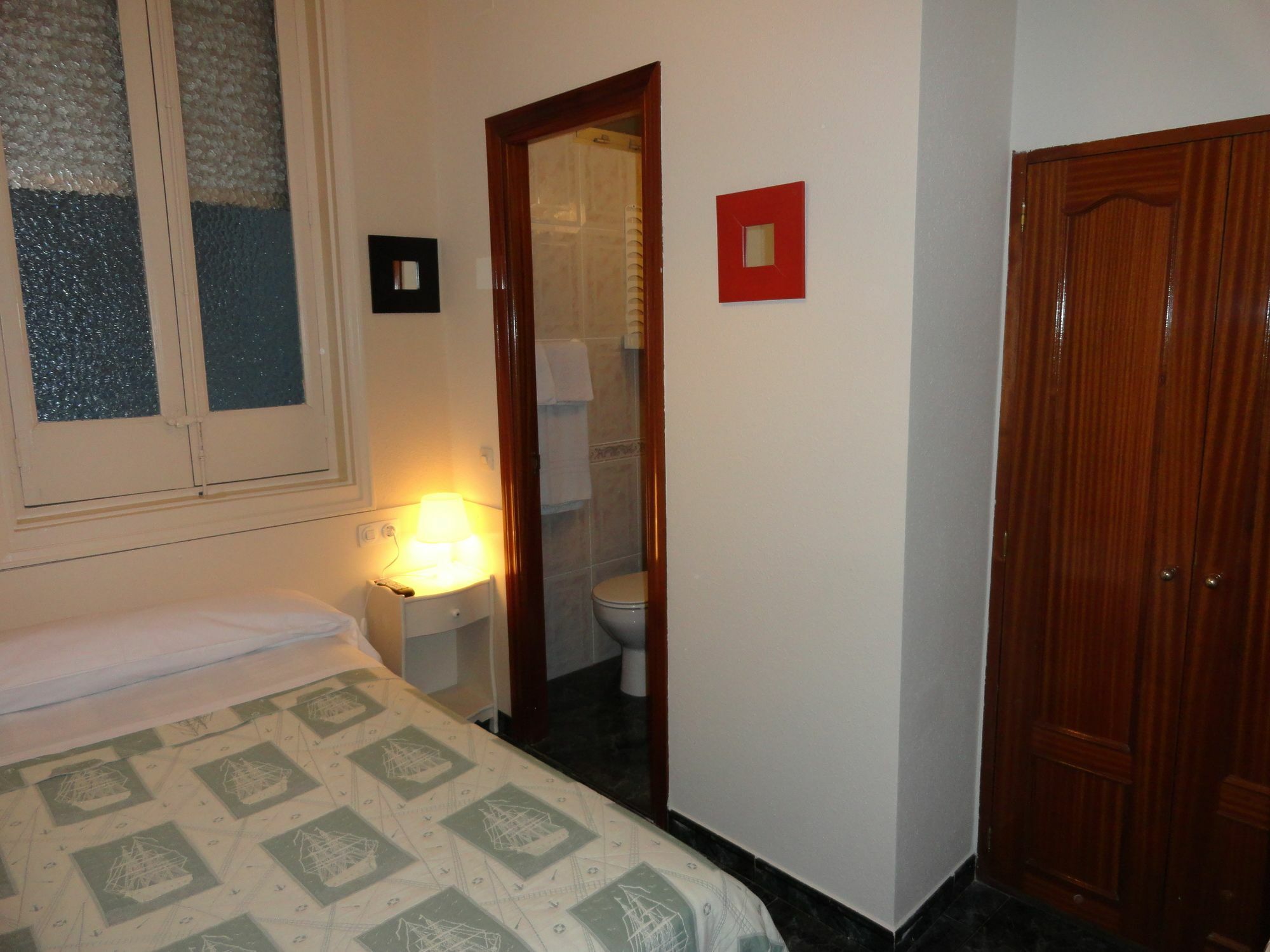 Hostal Alistana Madrid Eksteriør bilde