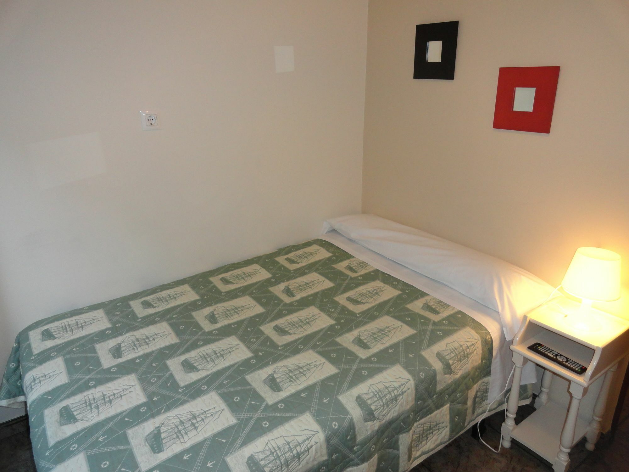 Hostal Alistana Madrid Eksteriør bilde